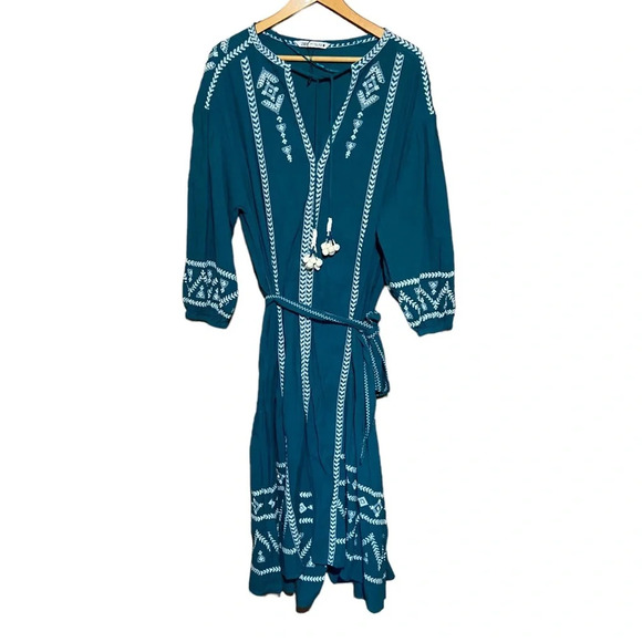 NWOT ZARA WOMAN MIDI EMBROIDERED DRESS COTTAGECORE BOHO GREENISH SIZE‎ LARGE - Picture 4 of 9